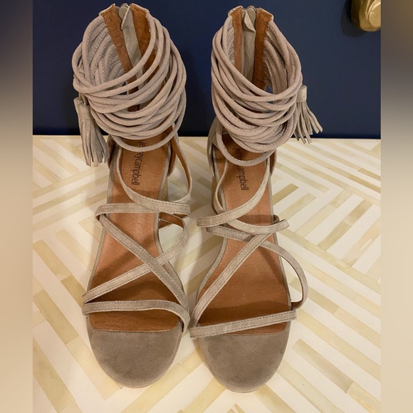 Jeffrey Campbell 'Despina' Strappy Sandal - Picture 2 of 9